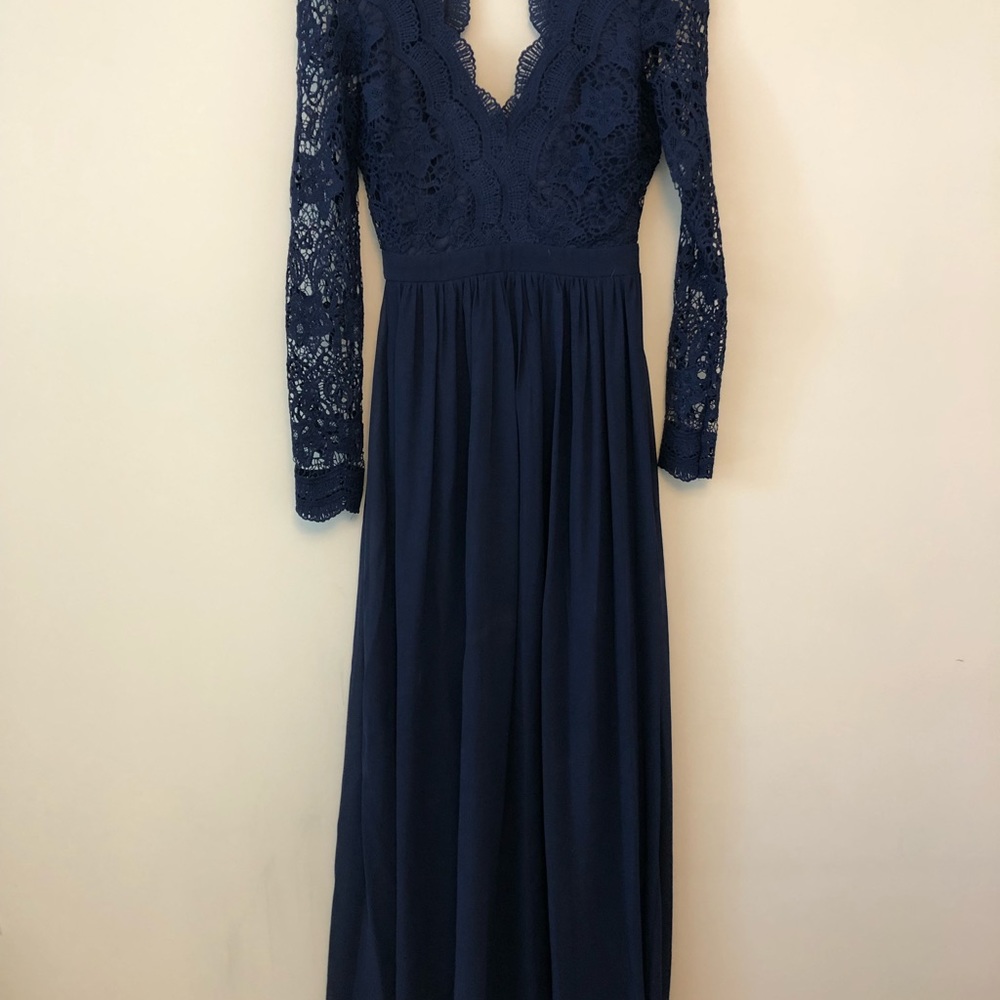 Lulu’s Long Sleeve Lace Dress